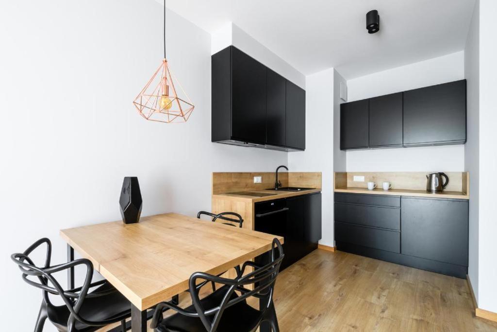 Platinum Towers Apartments ワルシャワ エクステリア 写真