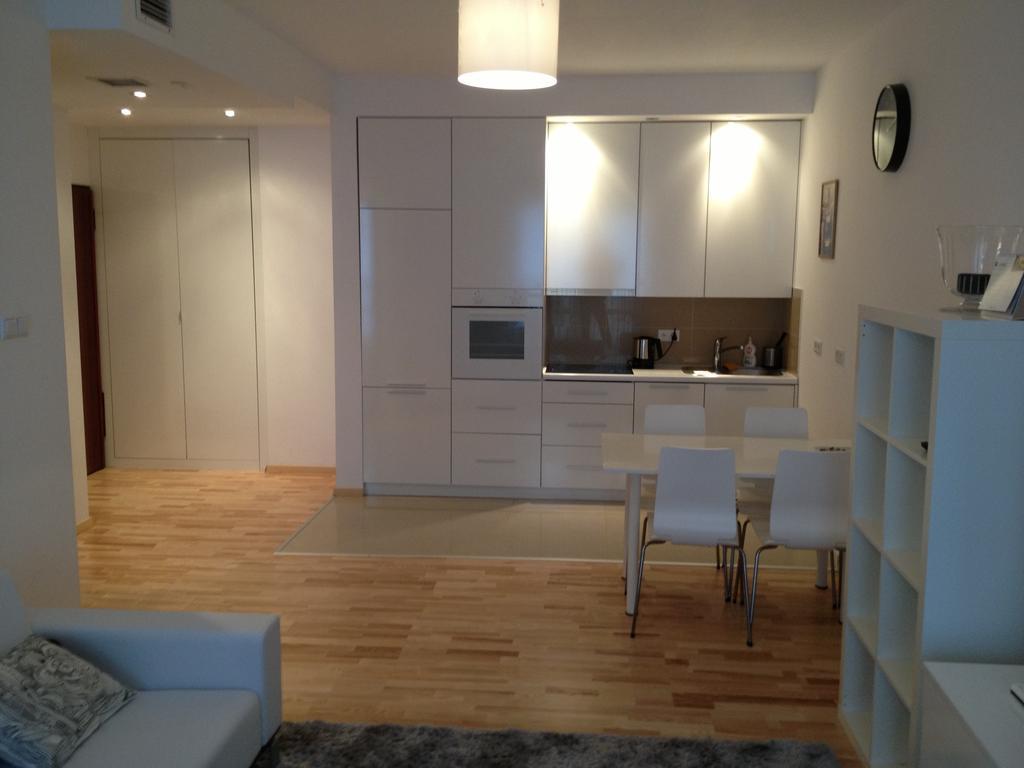 Platinum Towers Apartments ワルシャワ 部屋 写真